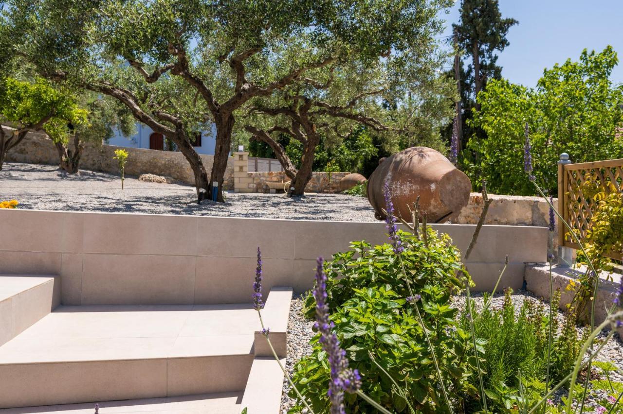 Villa Eva Provarma 외부 사진