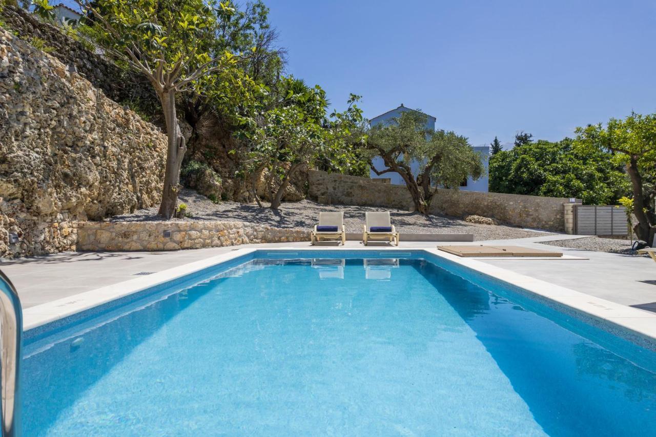 Villa Eva Provarma 외부 사진