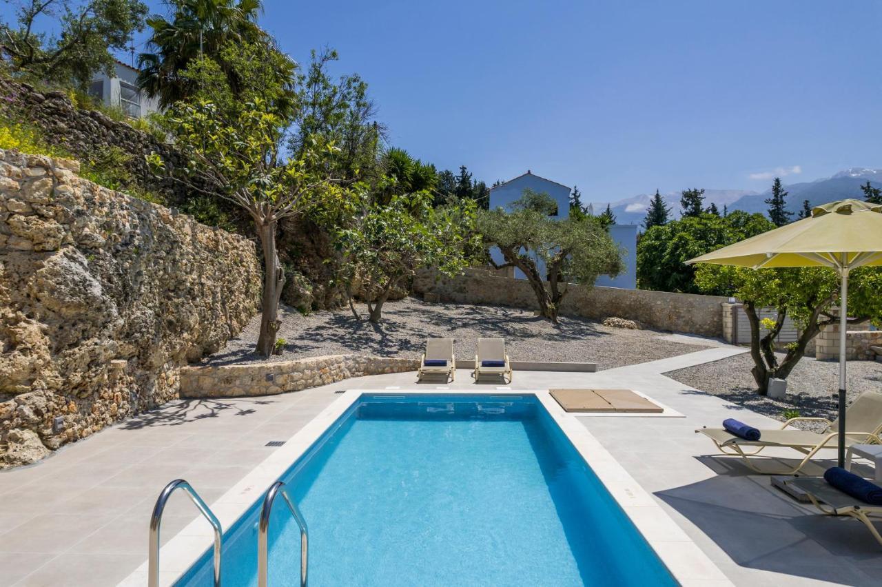 Villa Eva Provarma 외부 사진