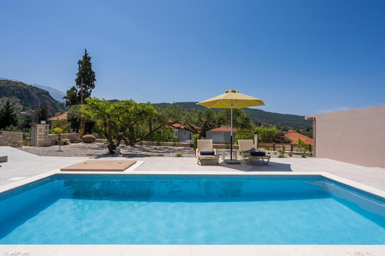 Villa Eva Provarma 외부 사진