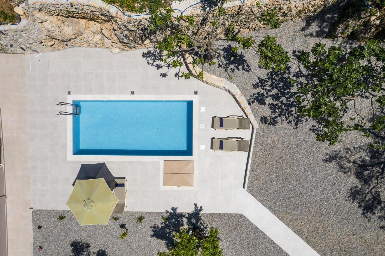 Villa Eva Provarma 외부 사진